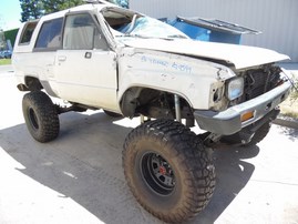 1986 TOYOTA RUNNER WHITE SR5 4WD MT 2.4 Z19599